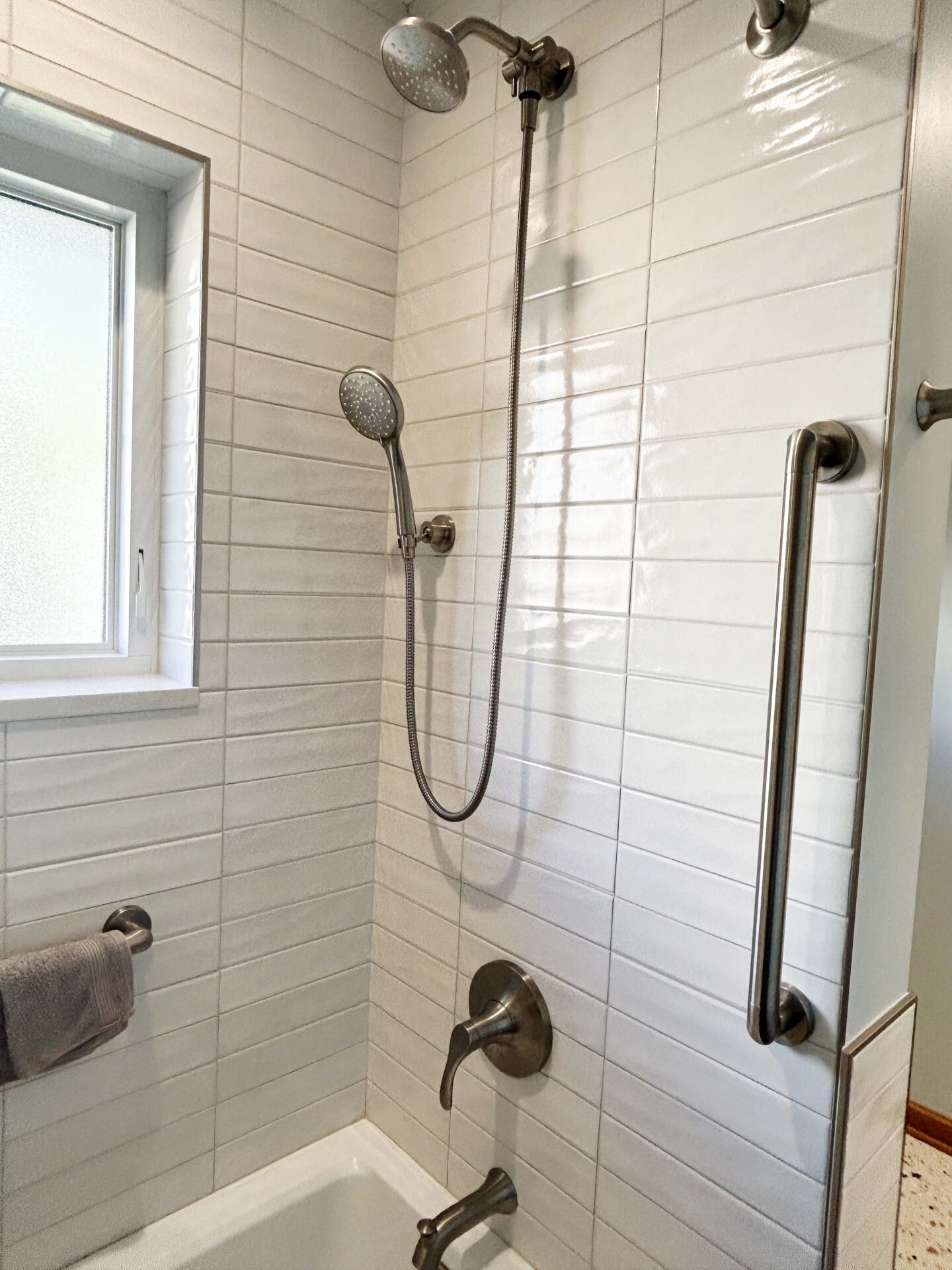 Shower tub combo, double handheld shower head, grab bar